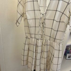 Cute summer romper, can be use for a brunch or party!